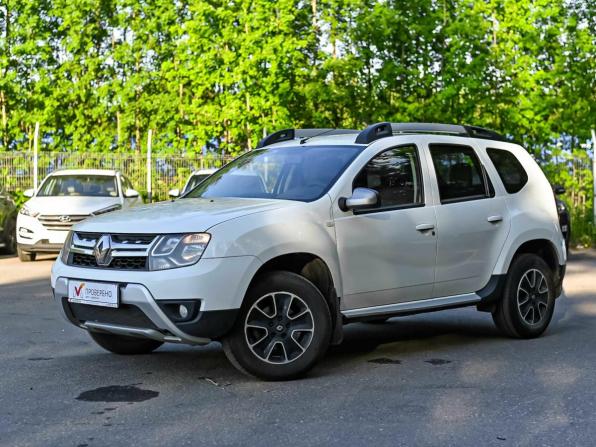Renault Duster I Рестайлинг с пробегом 2018 года, цена 990 000 рублей, 272426 км, внедорожник, Автокод Объявления