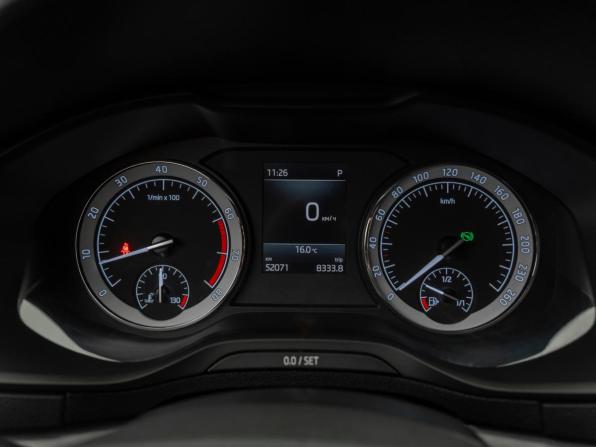 Skoda Karoq I с пробегом 2020 года, цена 2 795 000 рублей, 51578 км, внедорожник, Автокод Объявления