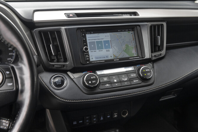 Toyota RAV4 IV (XA40) Рестайлинг с пробегом 2019 года, цена 2 920 000 рублей, 90500 км, внедорожник, Автокод Объявления