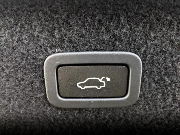 Jaguar XF II с пробегом 2016 года, цена 2 310 000 рублей, 100493 км, седан, Автокод Объявления