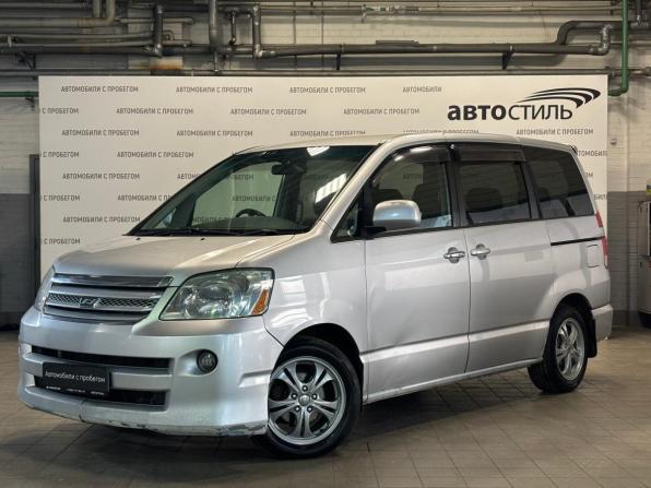 Toyota Noah I (R60) с пробегом 2005 года, цена 649 000 рублей, 335062 км, минивэн, Автокод Объявления