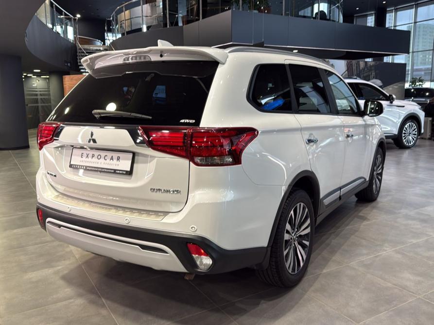 Mitsubishi Outlander III Рестайлинг 3 Тюмень  - изображение 5