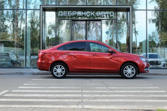 Lada (ВАЗ) Vesta I с пробегом 2019 года, цена 970 000 рублей, 100801 км, седан, Автокод Объявления