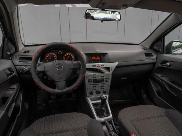 Opel Astra H Рестайлинг с пробегом 2011 года, цена 469 000 рублей, 206719 км, седан, Автокод Объявления
