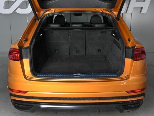 Audi Q8 I (4M) с пробегом 2019 года, цена 6 499 000 рублей, 161015 км, внедорожник, Автокод Объявления