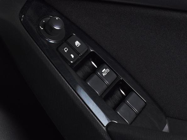 Mazda Axela III Рестайлинг с пробегом 2019 года, цена 1 289 999 рублей, 161901 км, хэтчбек, Автокод Объявления