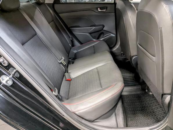 Hyundai Solaris II Рестайлинг с пробегом 2022 года, цена 1 699 000 рублей, 61441 км, седан, Автокод Объявления