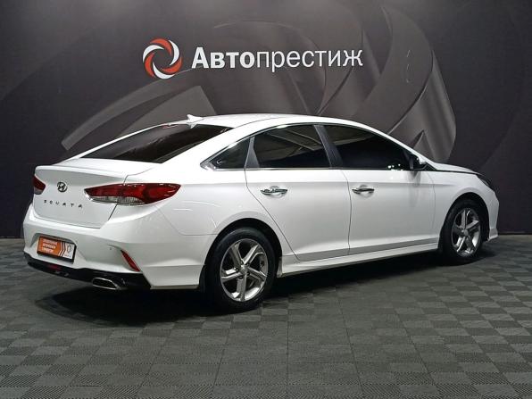 Hyundai Sonata VII (LF) Рестайлинг с пробегом 2019 года, цена 1 690 000 рублей, 155500 км, седан, Автокод Объявления