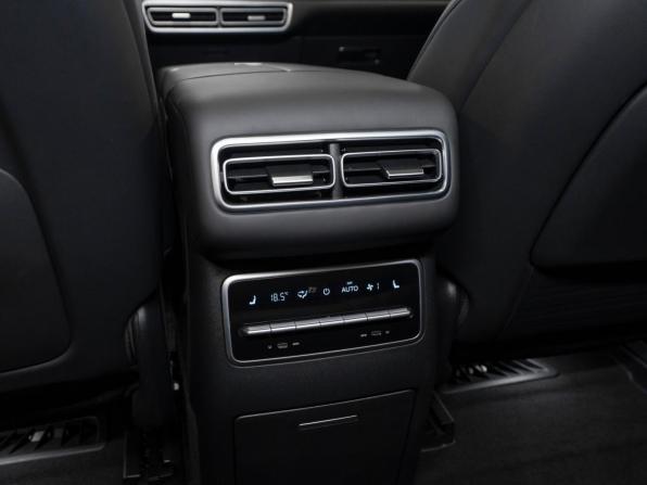 Li Auto (Lixiang) L7 I с пробегом 2023 года, цена 6 100 000 рублей, 30729 км, внедорожник, Автокод Объявления