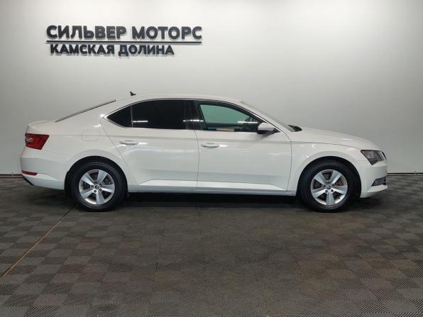 Skoda Superb III с пробегом 2016 года, цена 1 640 000 рублей, 147000 км, лифтбек, Автокод Объявления