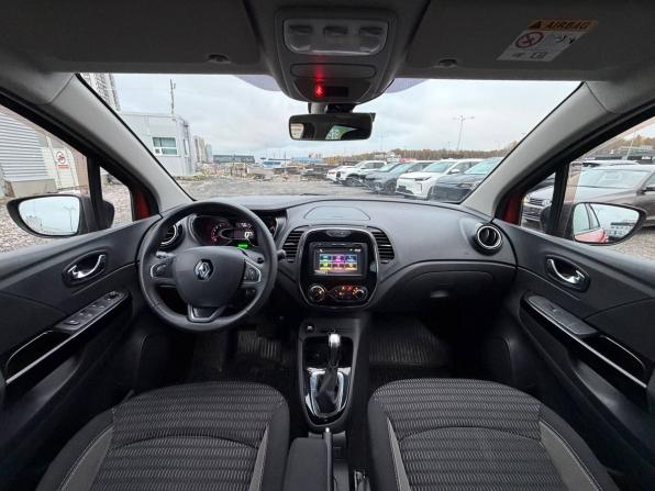 Renault Kaptur I с пробегом 2017 года, цена 1 375 000 рублей, 110000 км, внедорожник, Автокод Объявления