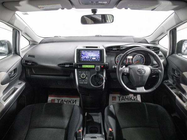 Toyota Wish II с пробегом 2010 года, цена 1 345 000 рублей, 180031 км, минивэн, Автокод Объявления