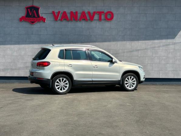 Volkswagen Tiguan I Рестайлинг с пробегом 2015 года, цена 1 800 000 рублей, 120075 км, внедорожник, Автокод Объявления
