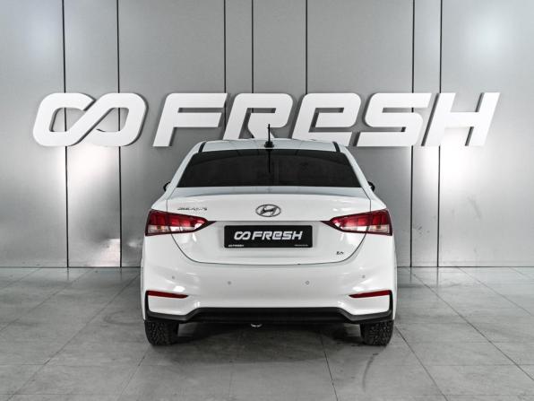 Hyundai Solaris II с пробегом 2018 года, цена 1 460 000 рублей, 153449 км, седан, Автокод Объявления