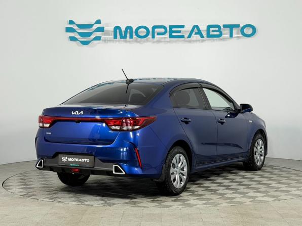 Kia Rio IV Рестайлинг с пробегом 2022 года, цена 1 650 000 рублей, 81597 км, седан, Автокод Объявления