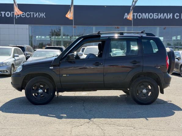 Chevrolet Niva I Рестайлинг с пробегом 2017 года, цена 639 000 рублей, 63000 км, внедорожник, Автокод Объявления