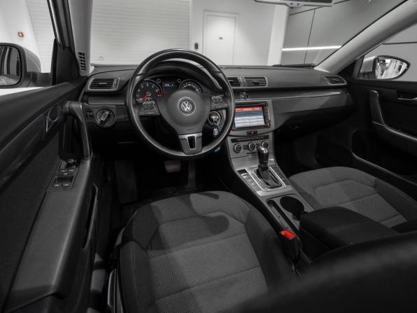 Volkswagen Passat B7 с пробегом 2012 года, цена 1 150 000 рублей, 148618 км, седан, Автокод Объявления