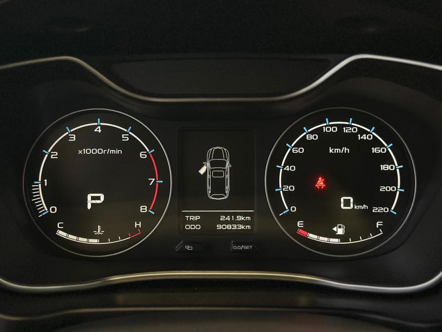 Geely Emgrand X7 I Рестайлинг 2 Санкт-Петербург  - изображение 19