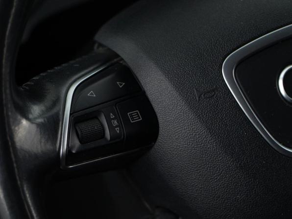 Audi Q3 I (8U) Рестайлинг с пробегом 2015 года, цена 2 125 444 рубля, 107197 км, внедорожник, Автокод Объявления