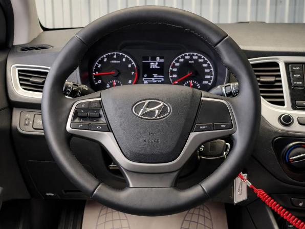 Hyundai Solaris II Рестайлинг с пробегом 2021 года, цена 1 467 000 рублей, 56167 км, седан, Автокод Объявления