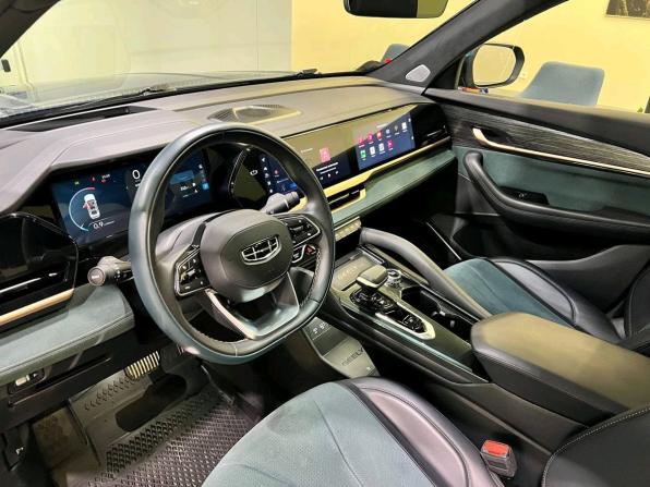 Geely Monjaro I с пробегом 2023 года, цена 3 399 000 рублей, 45043 км, внедорожник, Автокод Объявления