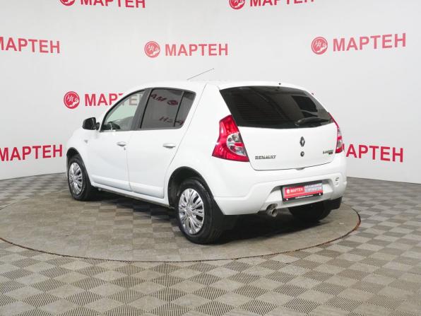 Renault Sandero I с пробегом 2013 года, цена 595 000 рублей, 123263 км, хэтчбек, Автокод Объявления