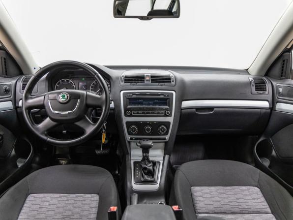Skoda Octavia II (A5) Рестайлинг с пробегом 2009 года, цена 828 000 рублей, 167244 км, лифтбек, Автокод Объявления