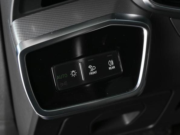 Audi A6 V (C8) с пробегом 2019 года, цена 4 249 000 рублей, 157972 км, седан, Автокод Объявления