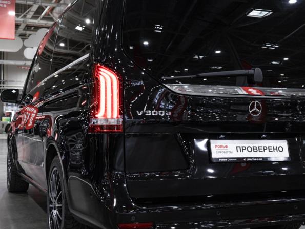 Mercedes-Benz V-Класс III (W447) Рестайлинг с пробегом 2022 года, цена 7 359 300 рублей, 71601 км, минивэн, Автокод Объявления