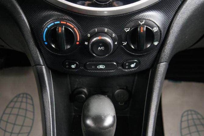 Hyundai Solaris I с пробегом 2011 года, цена 829 000 рублей, 172000 км, седан, Автокод Объявления