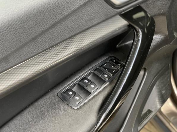 Lada (ВАЗ) Vesta I Рестайлинг (NG) с пробегом 2024 года, цена 1 620 000 рублей, 10300 км, универсал, Автокод Объявления