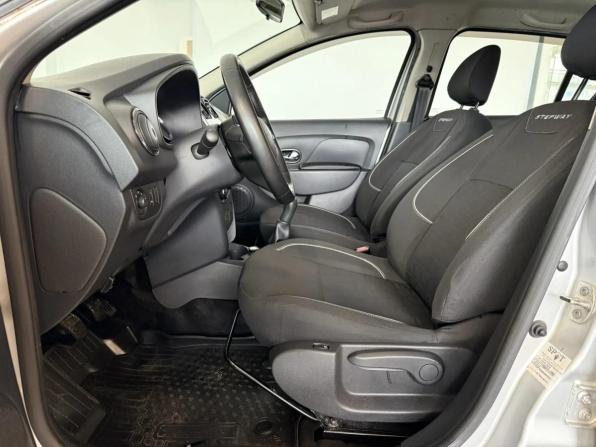 Renault Sandero II Рестайлинг с пробегом 2019 года, цена 929 000 рублей, 155911 км, хэтчбек, Автокод Объявления