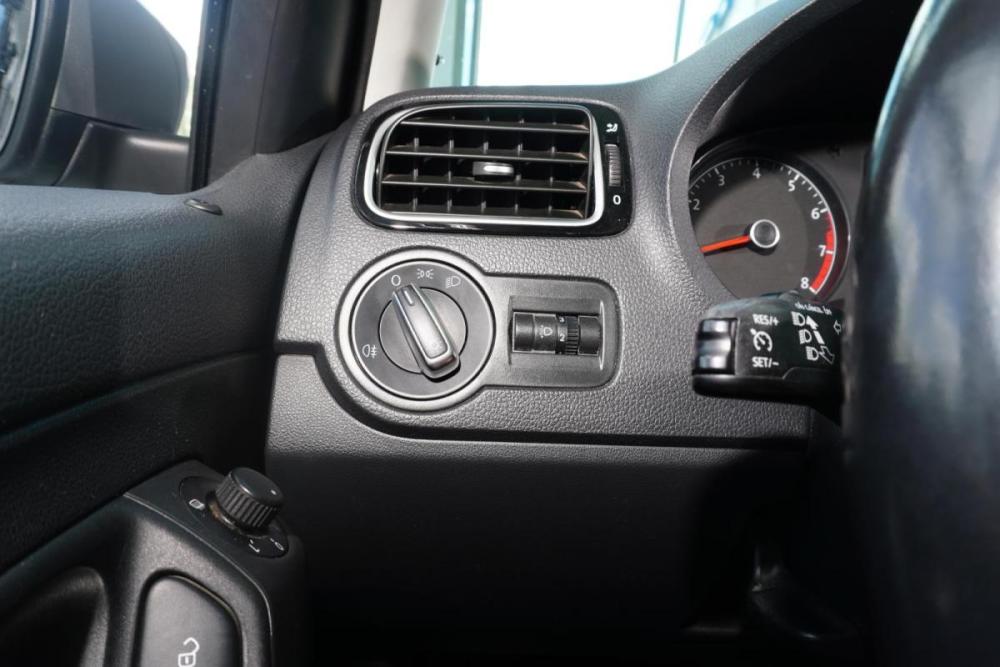 Volkswagen Polo V Рестайлинг Тверь  - изображение 20