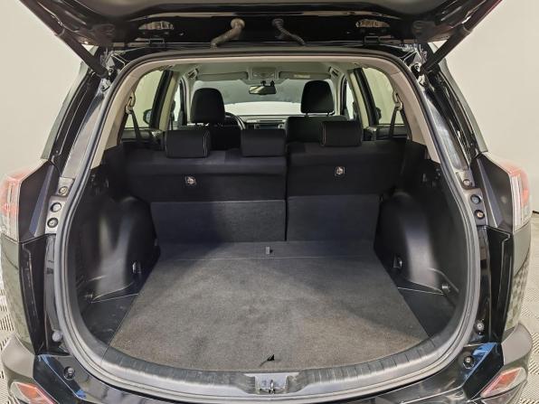 Toyota RAV4 IV (XA40) Рестайлинг с пробегом 2018 года, цена 2 299 000 рублей, 93218 км, внедорожник, Автокод Объявления