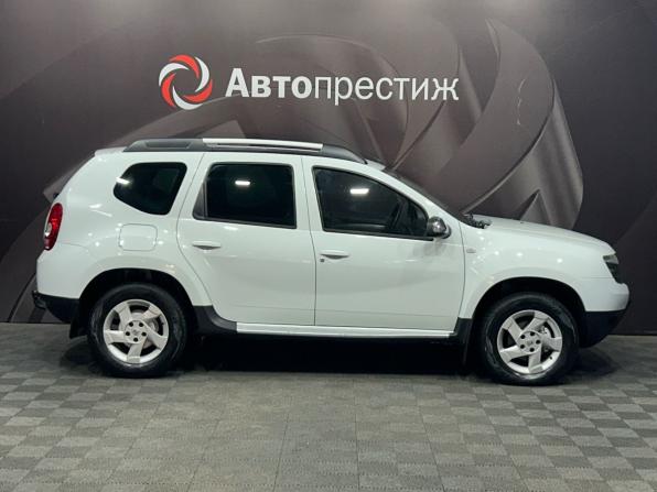 Renault Duster I с пробегом 2012 года, цена 920 000 рублей, 198000 км, внедорожник, Автокод Объявления