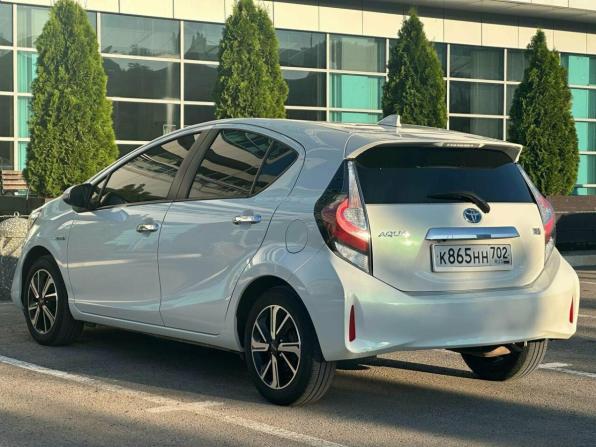 Toyota Aqua I Рестайлинг 2 с пробегом 2018 года, цена 1 095 000 рублей, 101750 км, хэтчбек, Автокод Объявления