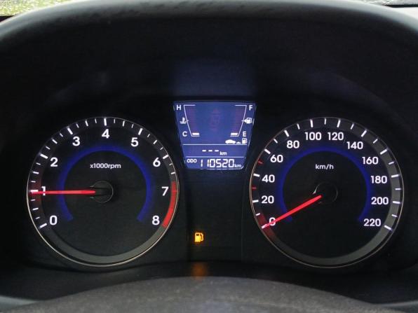 Hyundai Solaris I с пробегом 2012 года, цена 660 000 рублей, 110516 км, седан, Автокод Объявления