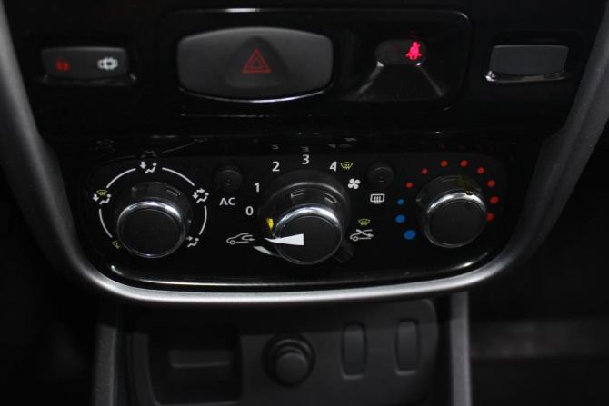 Renault Duster I с пробегом 2013 года, цена 997 000 рублей, 120802 км, внедорожник, Автокод Объявления