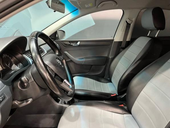 Skoda Rapid I Рестайлинг с пробегом 2019 года, цена 1 180 000 рублей, 51472 км, лифтбек, Автокод Объявления