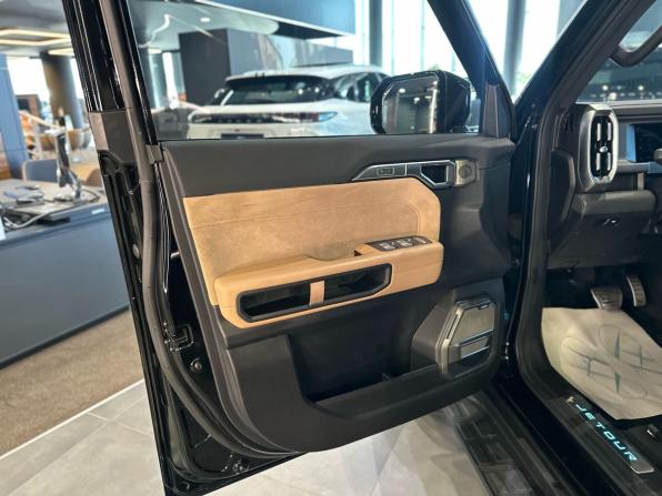 JETOUR T2 с пробегом 2025 года, цена 3 300 000 рублей, 25000 км, внедорожник, Автокод Объявления