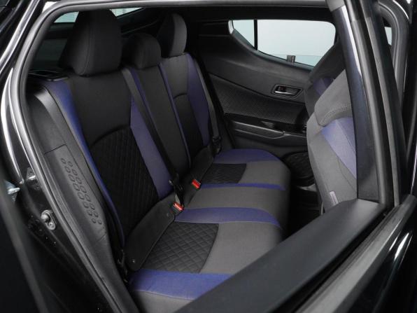 Toyota C-HR I Рестайлинг с пробегом 2020 года, цена 2 475 000 рублей, 54575 км, внедорожник, Автокод Объявления