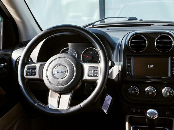 Jeep Compass I Рестайлинг с пробегом 2012 года, цена 1 049 000 рублей, 214651 км, внедорожник, Автокод Объявления