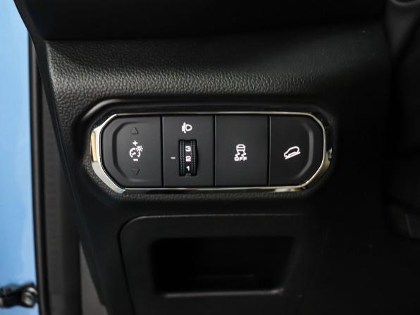 Haval Jolion I с пробегом 2023 года, цена 1 780 000 рублей, 45831 км, внедорожник, Автокод Объявления
