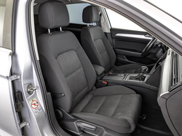 Volkswagen Passat B8 с пробегом 2019 года, цена 2 164 500 рублей, 142275 км, седан, Автокод Объявления
