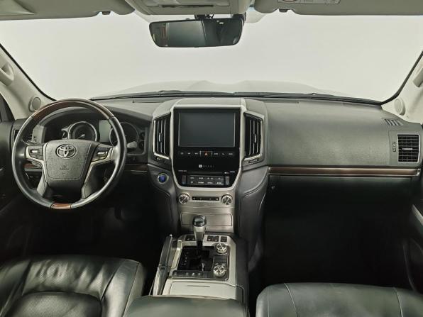 Toyota Land Cruiser 200 Series Рестайлинг 2 с пробегом 2015 года, цена 4 800 000 рублей, 199129 км, внедорожник, Автокод Объявления