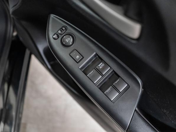 Honda Fit III Рестайлинг с пробегом 2019 года, цена 1 197 000 рублей, 130000 км, хэтчбек, Автокод Объявления