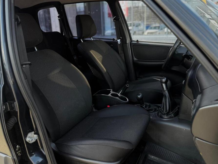 Chevrolet Niva I Рестайлинг Архангельск  - изображение 12