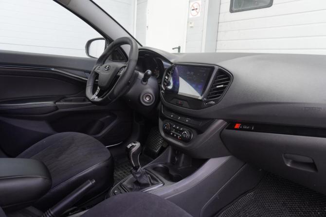 Lada (ВАЗ) Vesta I с пробегом 2022 года, цена 1 299 000 рублей, 29000 км, седан, Автокод Объявления