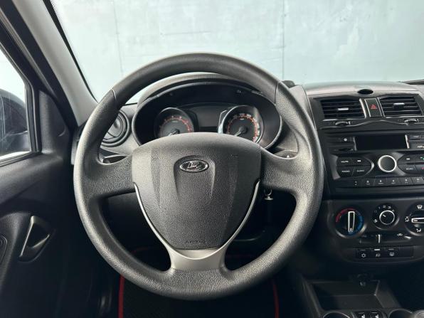 Lada (ВАЗ) Granta I Рестайлинг с пробегом 2023 года, цена 780 000 рублей, 60300 км, седан, Автокод Объявления