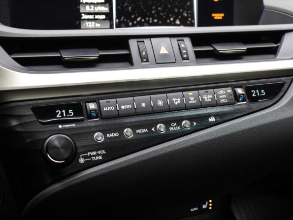 Lexus ES VII с пробегом 2018 года, цена 3 349 000 рублей, 144300 км, седан, Автокод Объявления